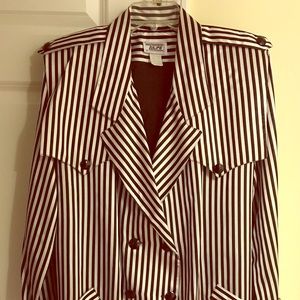 ❗️B/Silvery white Stripe Tulipe Trench Coat size L
